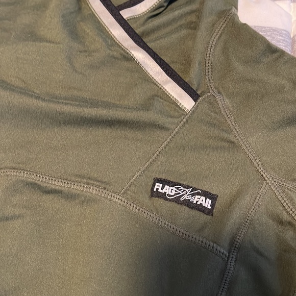 Flag Nor Fail long sleeve active top Size S - Picture 2 of 4